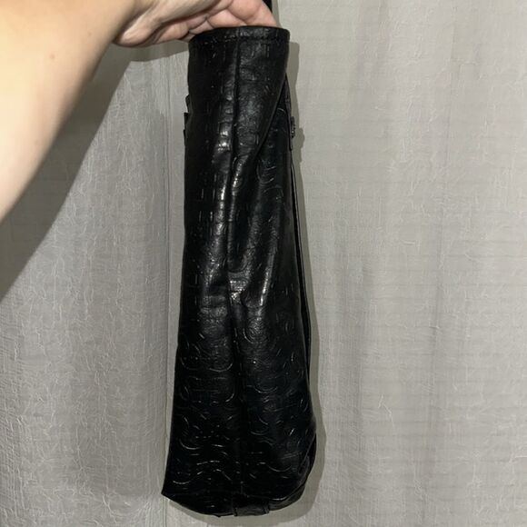 GUESS Black Leather G Logo Founder’s Tote - Picture 6 of 11